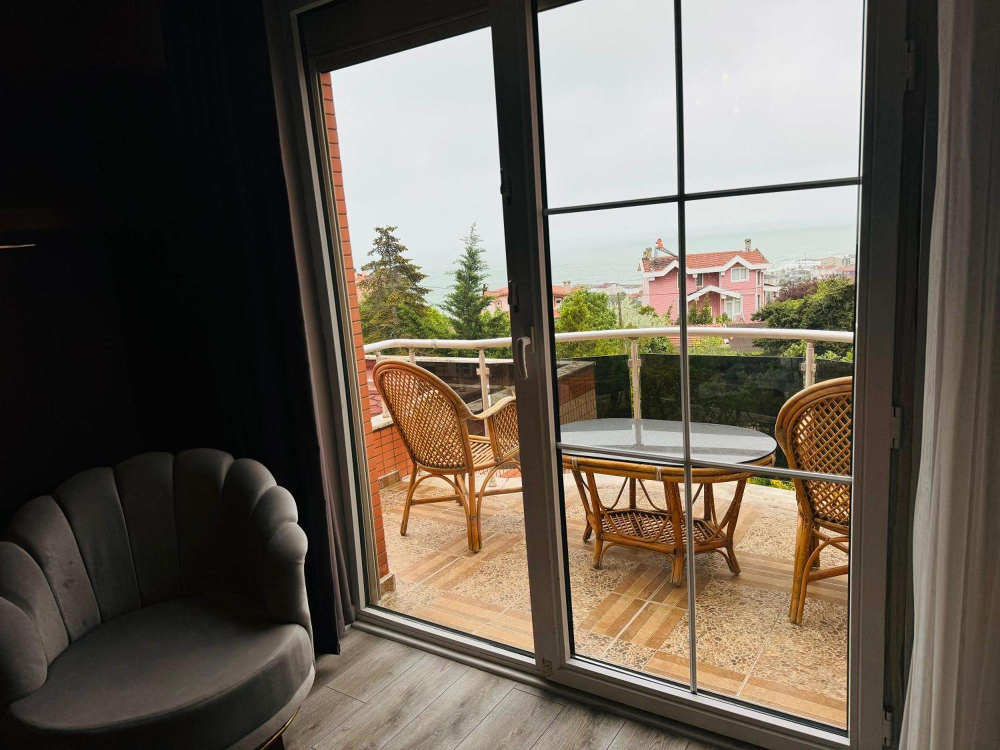 Istanbul Airport Treekos Suite Hotel Karaburun  Exterior foto